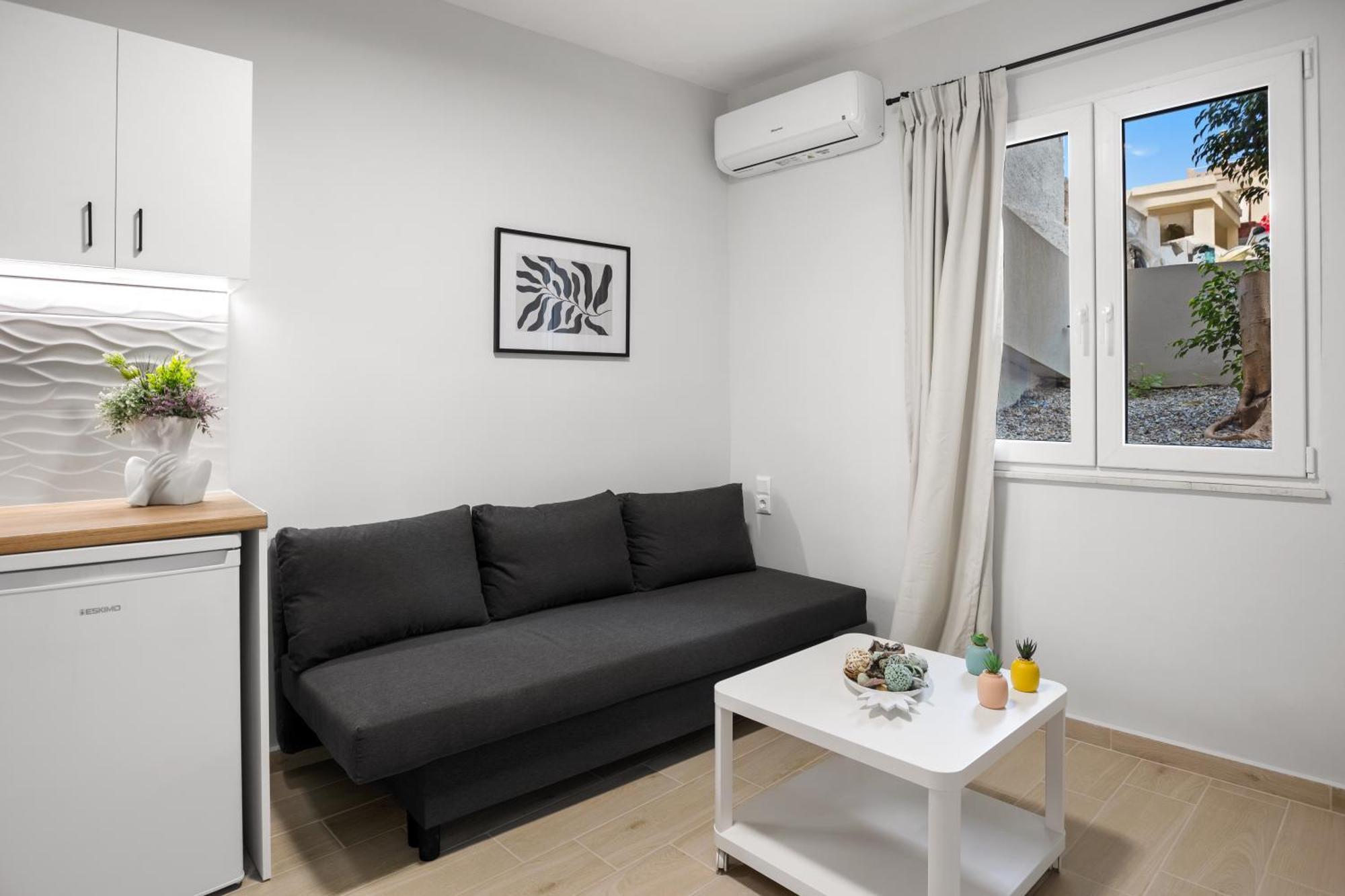 Nisos Apartments, Chania Center Екстер'єр фото
