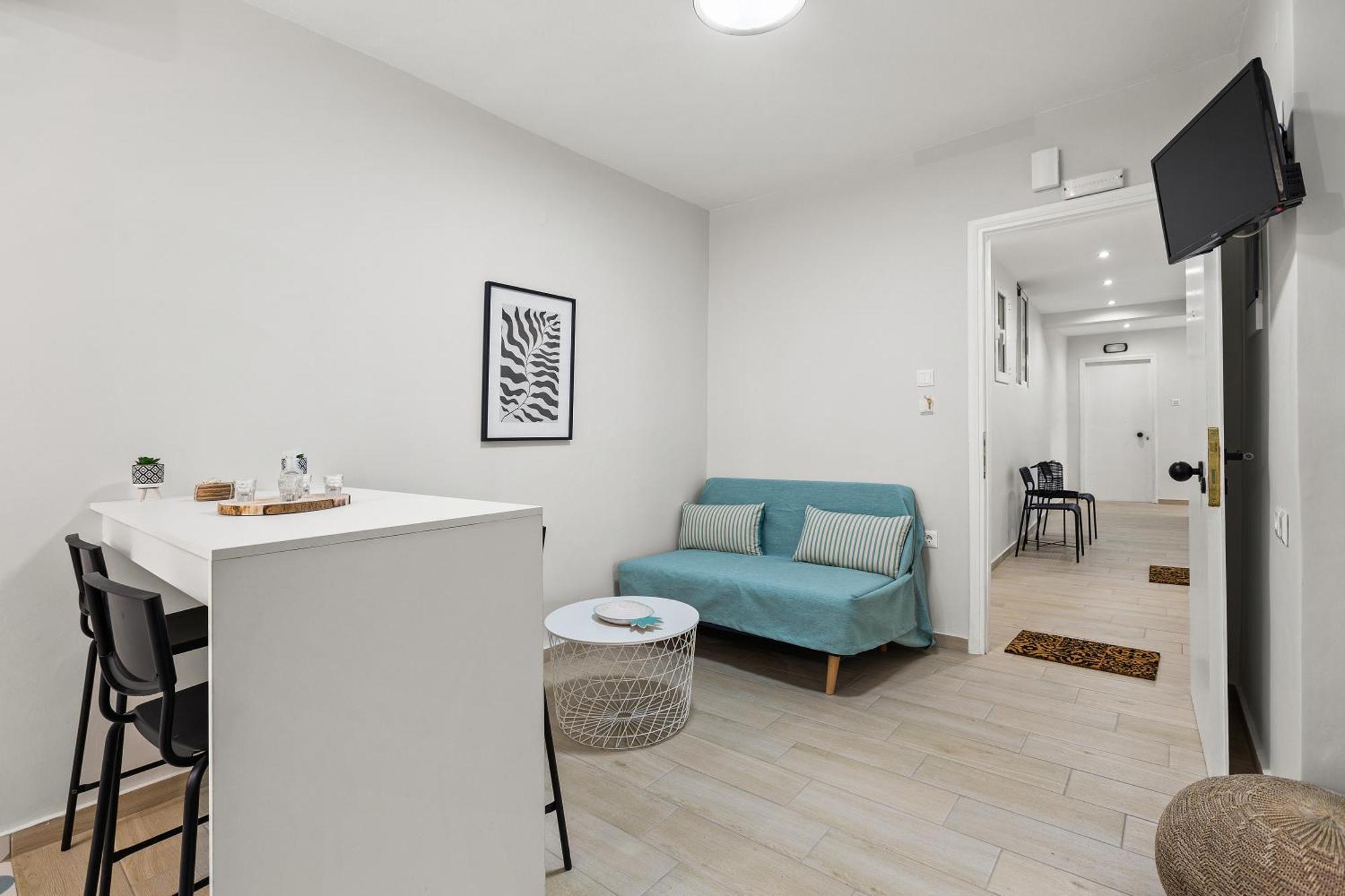 Nisos Apartments, Chania Center Екстер'єр фото